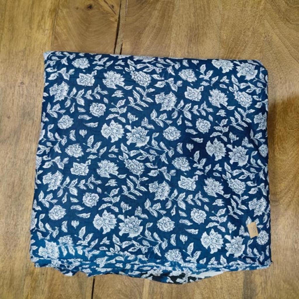 New Small Floral Print  New Arrivel Print Cotton Fabric Sewing Fabric for Dress Making Quilting Fabric