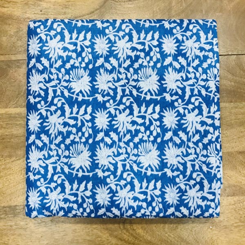 New Small Floral Arrivel New Design Print Cotton Fabric Sewing Fabric for Dress Making Quilting Fabric