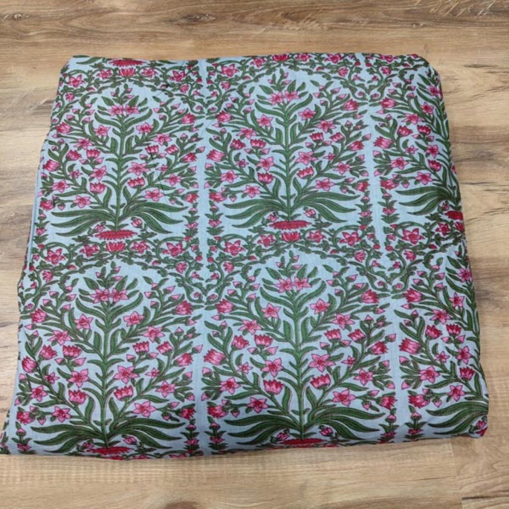 New Arrival Big Floral Multicolor Base Print Cotton Fabric Sewing Fabric for Dress Making Quilting Fabric