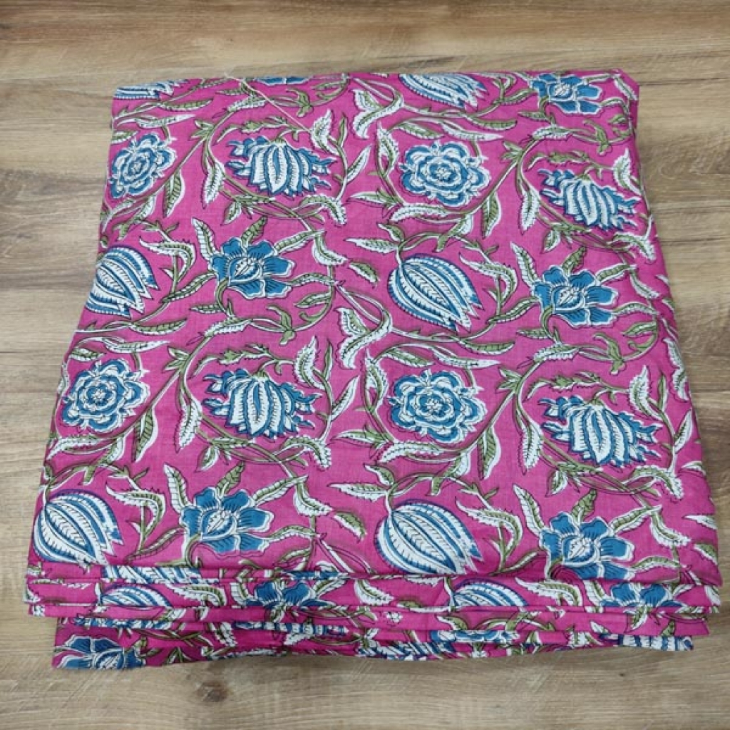 Lateast New Beautifull Design Small Floral Prints Cotton Fabric Sewing Fabric for Dress Making Quilting Fabric