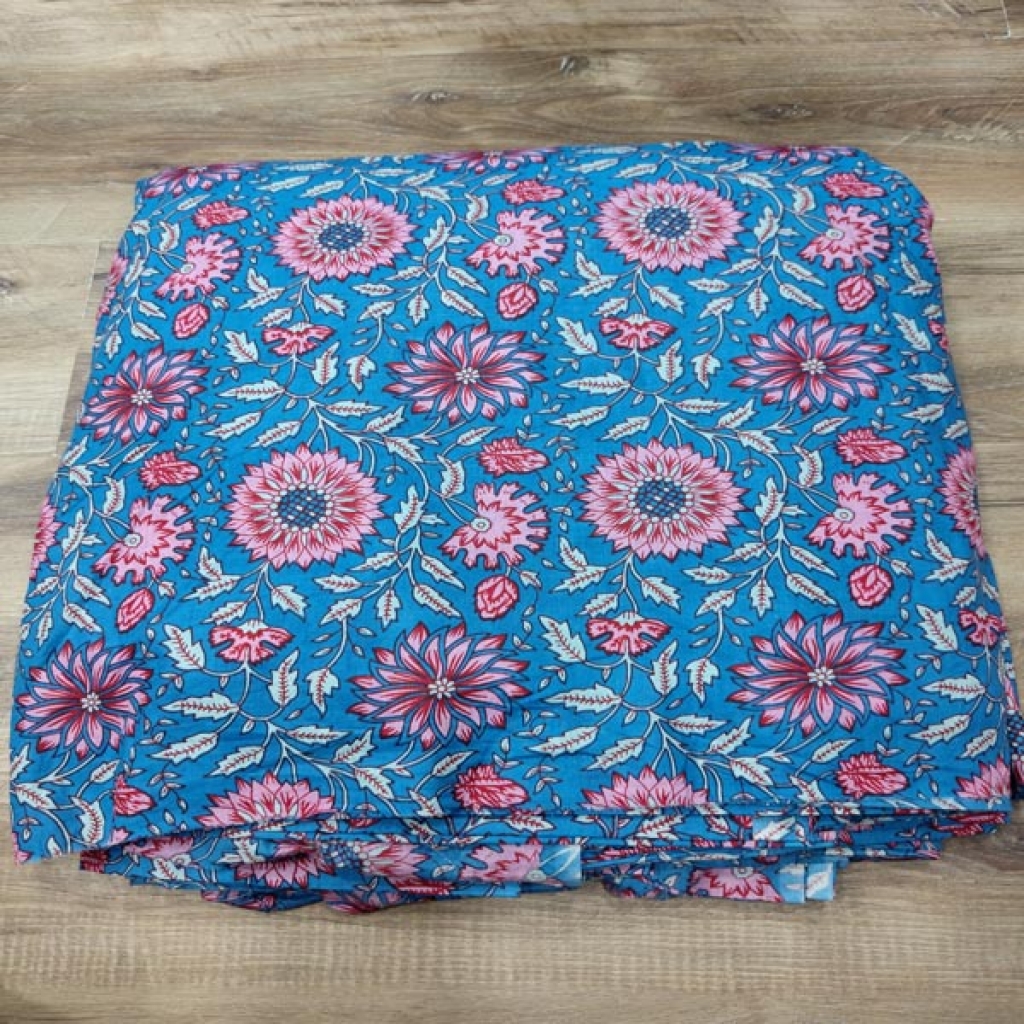 New Arrivel Letast Good Design Big Floral Prints Cotton Fabric Sewing Fabric for Dress Making Quilting Fabric
