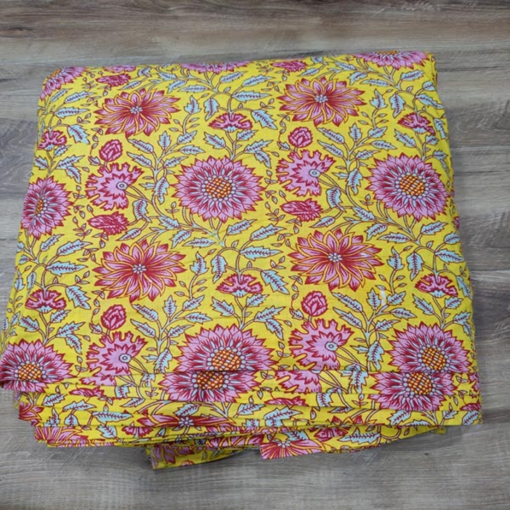 New Arrivel Letast Good Design Big Floral Prints Cotton Fabric Sewing Fabric for Dress Making Quilting Fabric