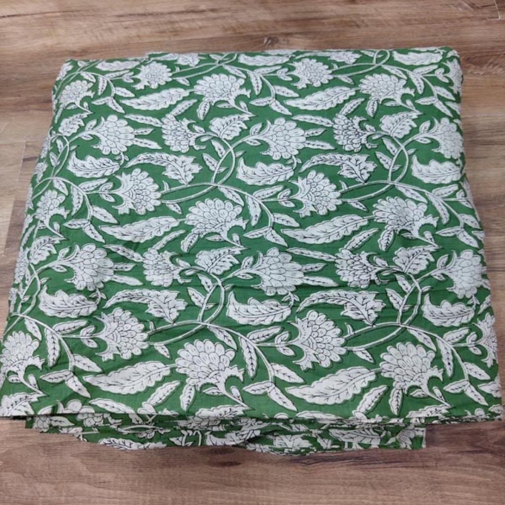 New Letast Amezing Design Small Floral Prints Cotton Fabric Sewing Fabric for Dress Making Quilting Fabric