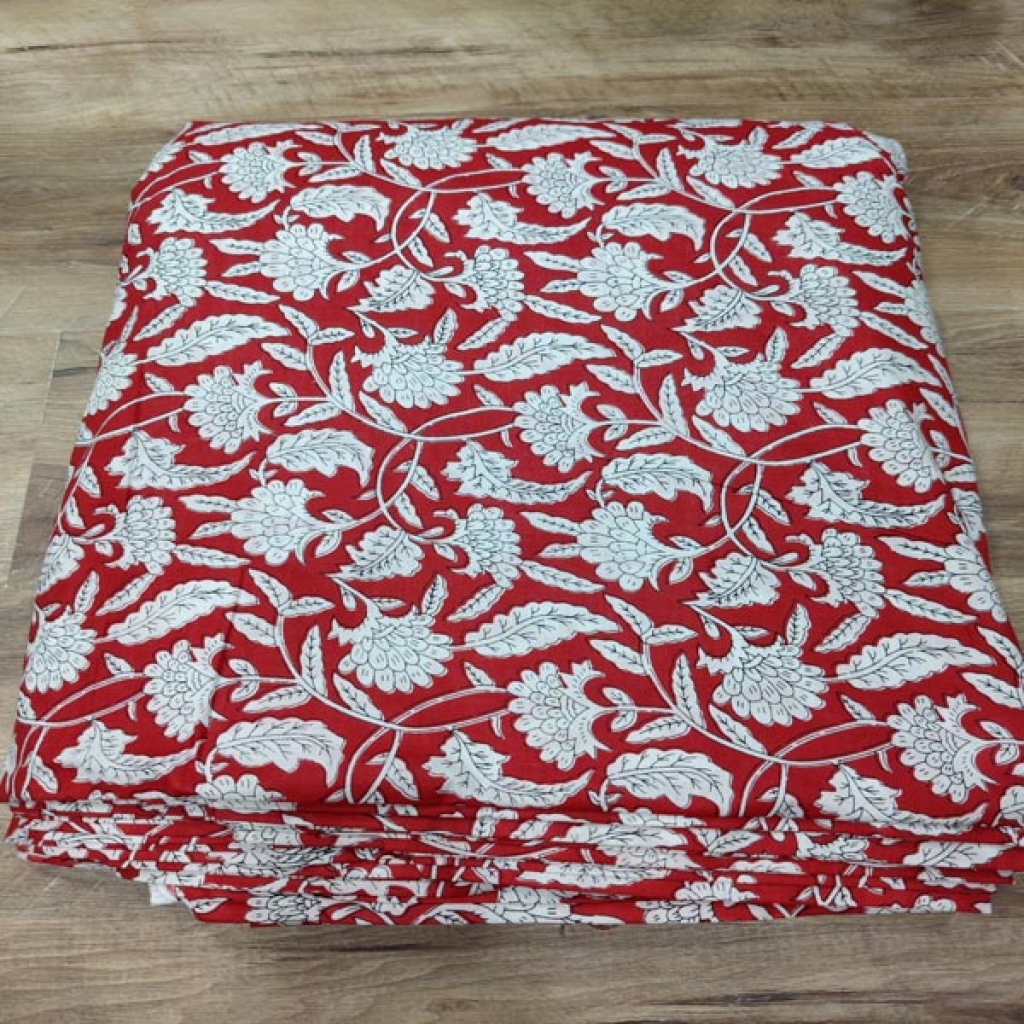 New Letast Amezing Design Small Floral Prints Cotton Fabric Sewing Fabric for Dress Making Quilting Fabric