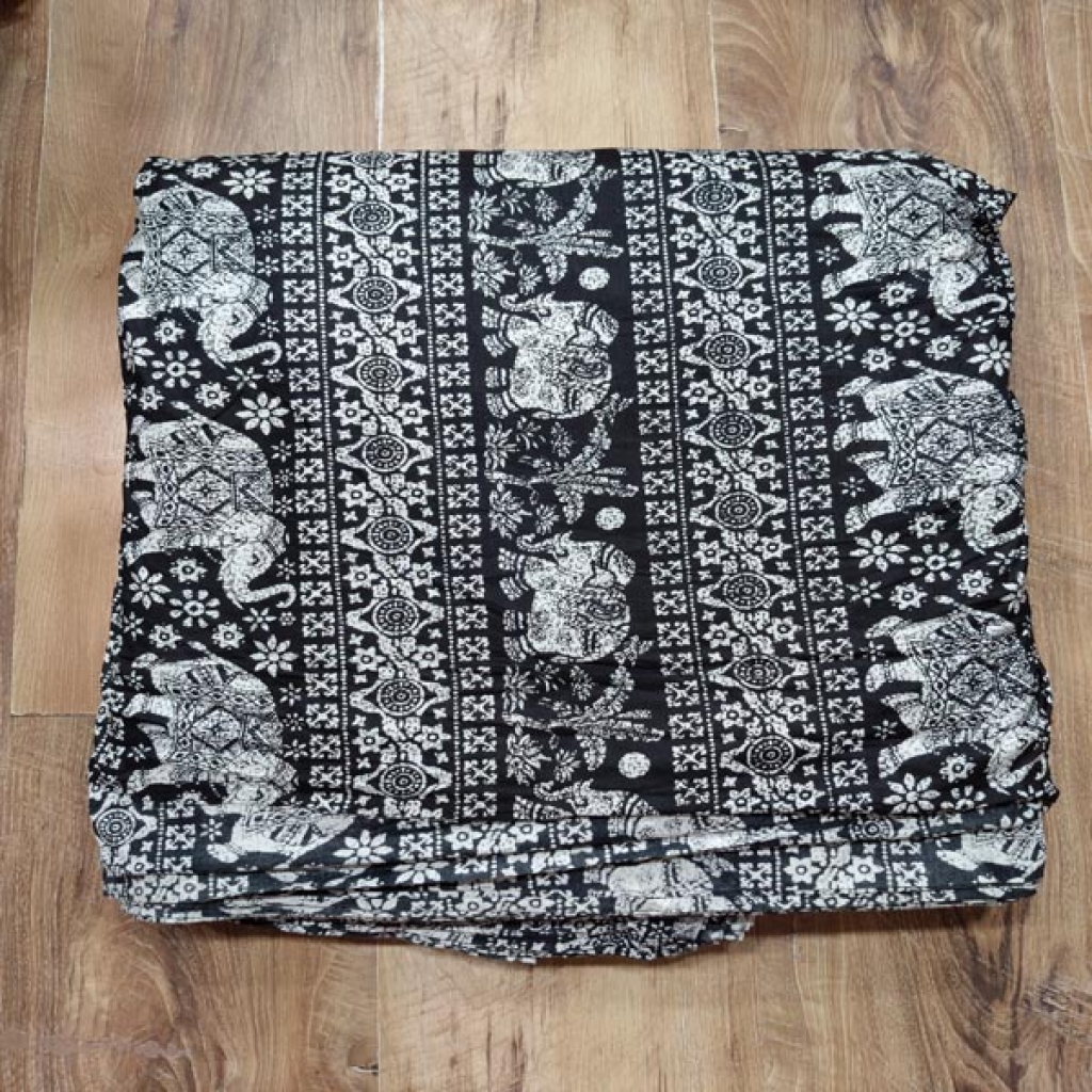 New Letast Beautifull Elephent Boota Prints Screen Fabric Cotton Fabric Sewing Fabric for Dress Making Quilting Fabric