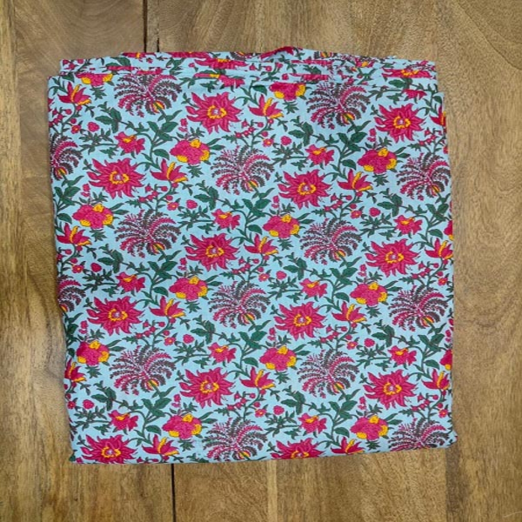 New Beautifull Design Small Floral Screen Prints Cotton Fabric Sewing Fabric for Dress Making Quilting Fabric Kimono