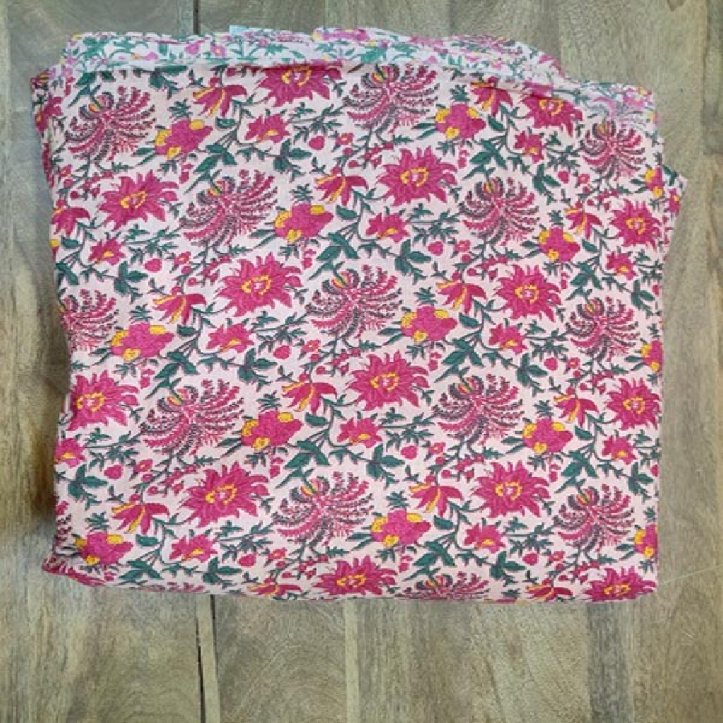 New Beautifull Design Small Floral Screen Prints Cotton Fabric Sewing Fabric for Dress Making Quilting Fabric Kimono